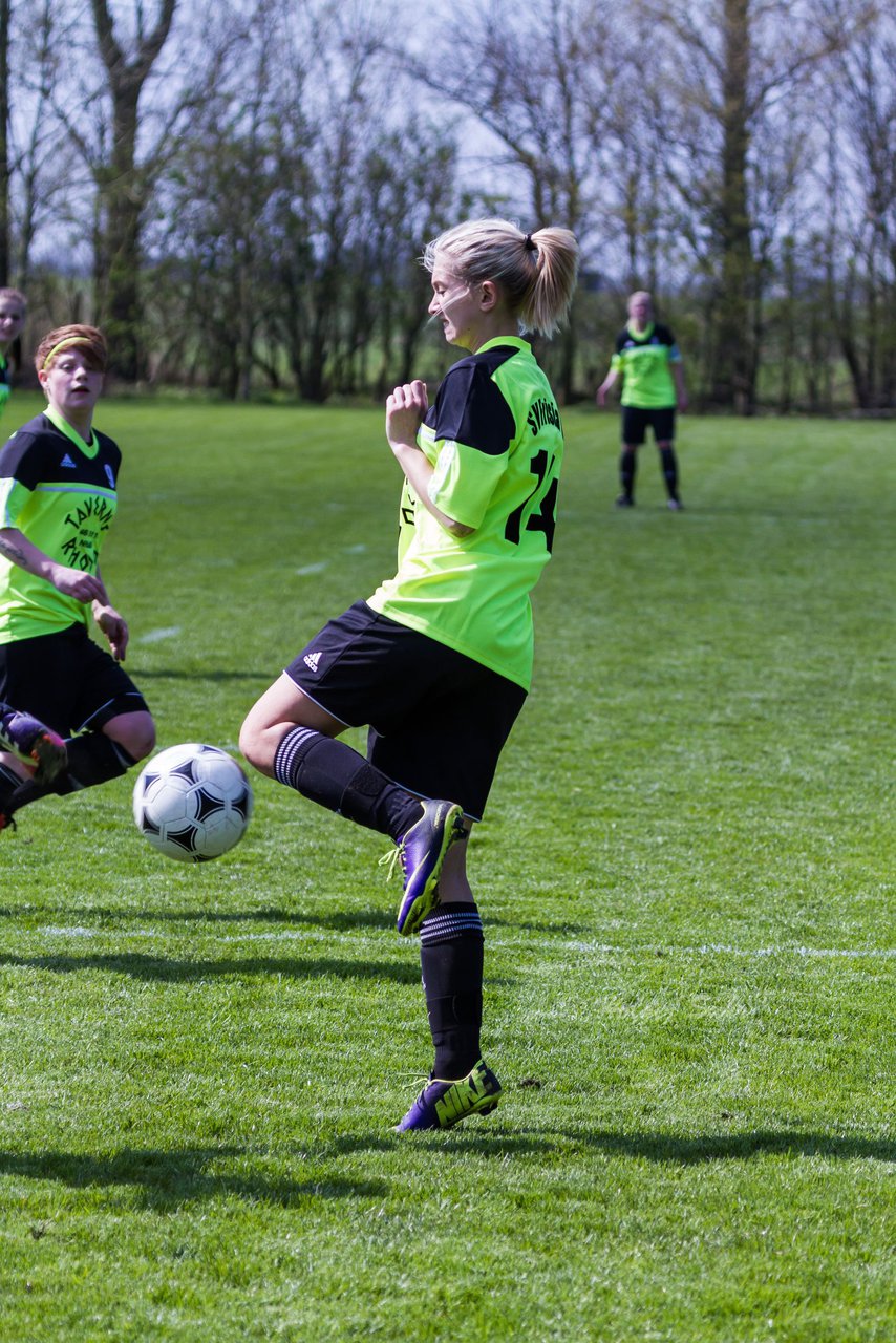 Bild 371 - Frauen SV Frisia 03 Risum Lindholm - Heider SV : Ergebnis: 8:0